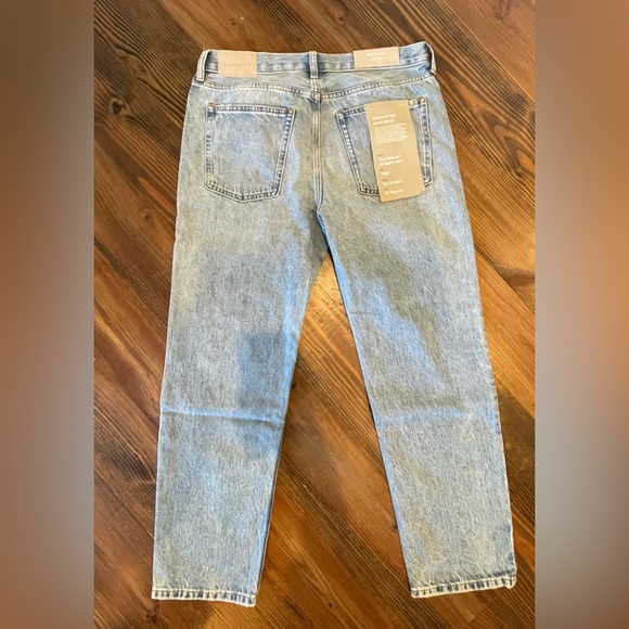 NWT Everlane Rigid Slouch Jean. Wash: Broken-in Blue. Size: 28 - Picture 3 of 12
